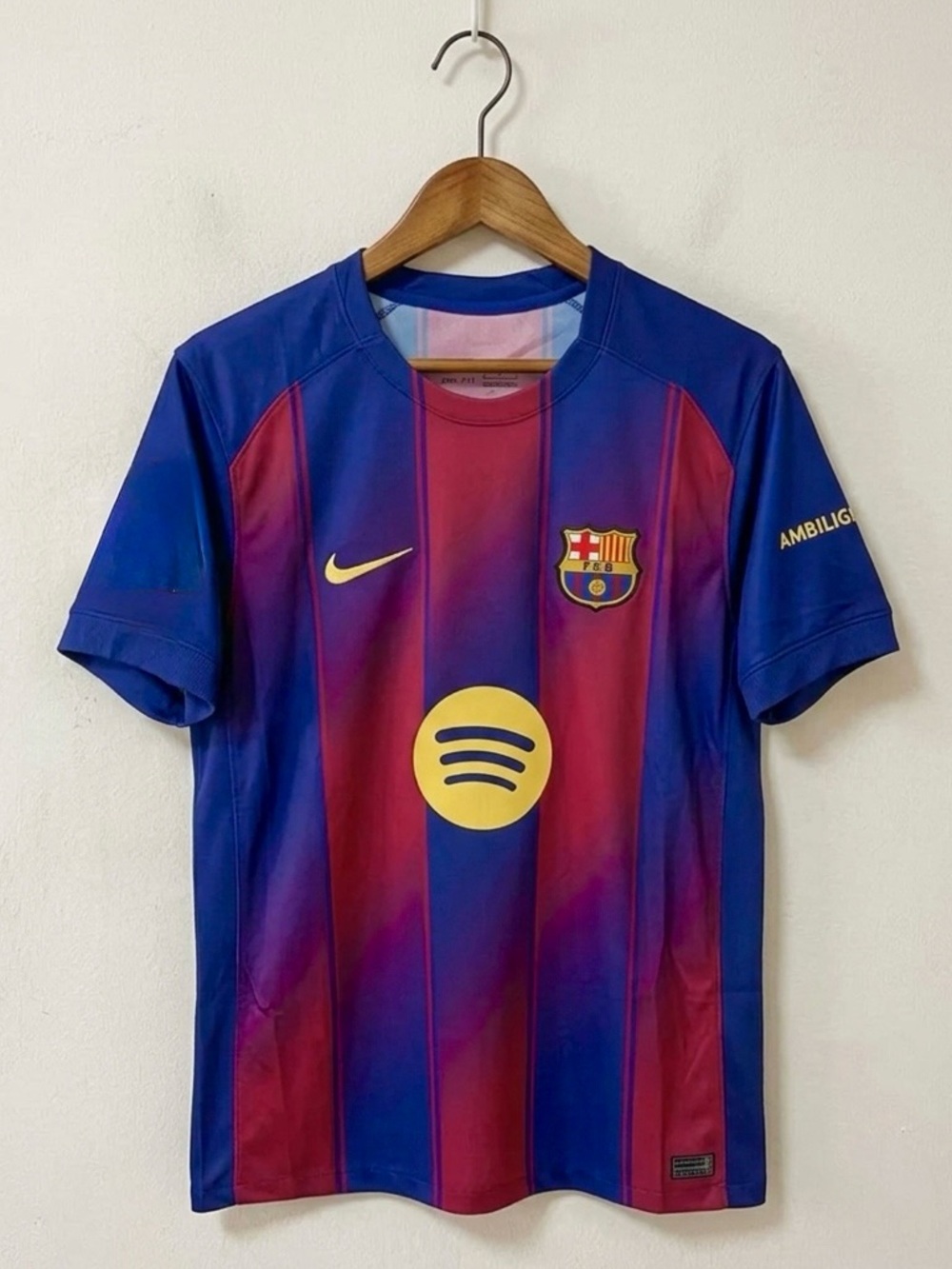 Barcelona Home Jersey 25/26 Fan Version Size Medium